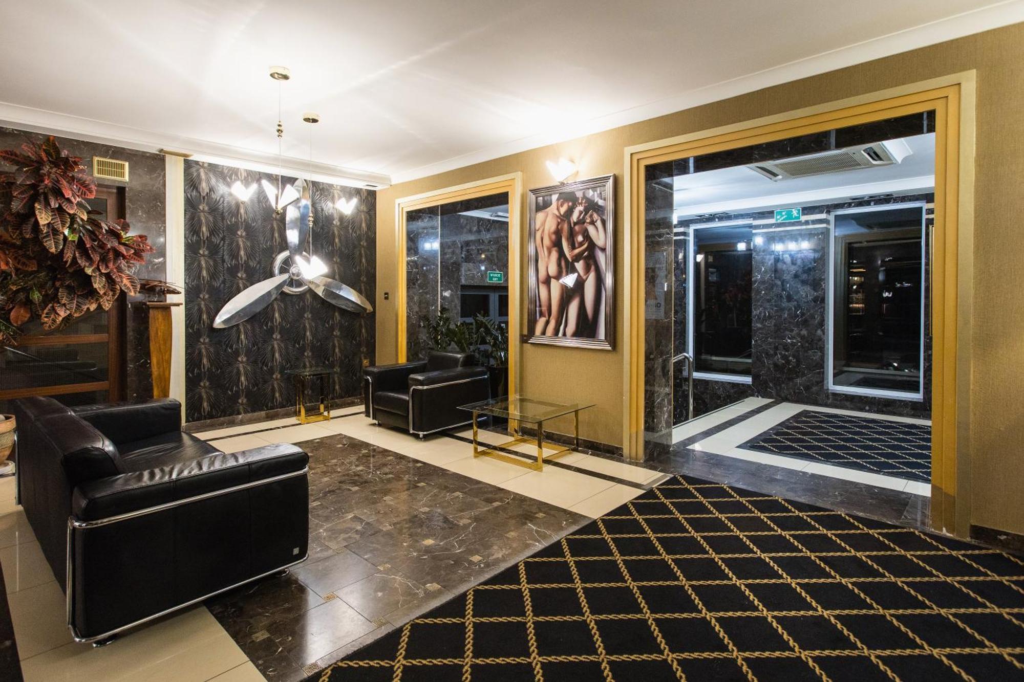 Hotel Iskierka Business & Spa Мелец Екстериор снимка